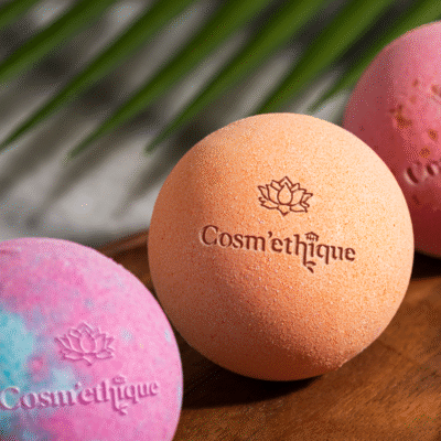 Trois Boule de bain de différente couleur