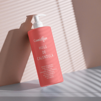 Huile de Calendula dans une bouteille