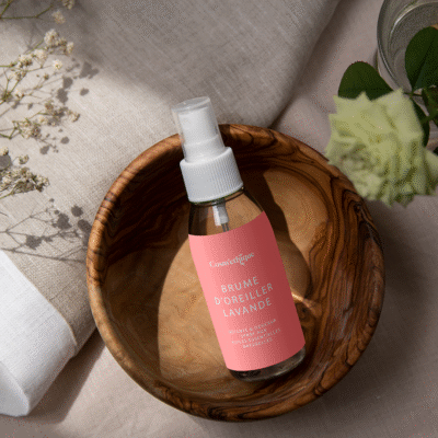 brume oreiller lavande dans une petite bouteille en spray